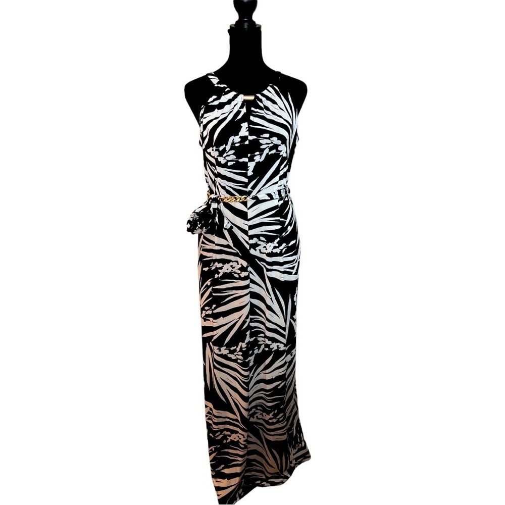 Beautiful black and white floral dress